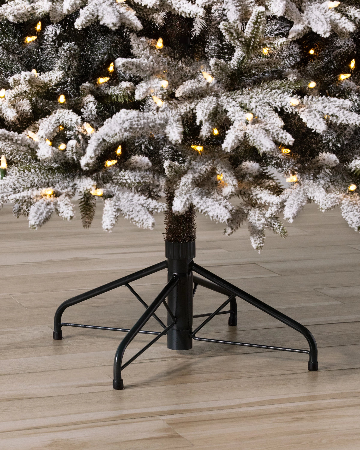 Árvore de Natal Pinheiro Silverado Slim Nevado — 6