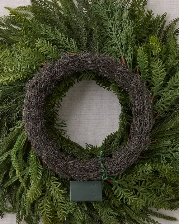 Grinalda de Natal 90 cm com LED e Folhagens Verdes — 4
