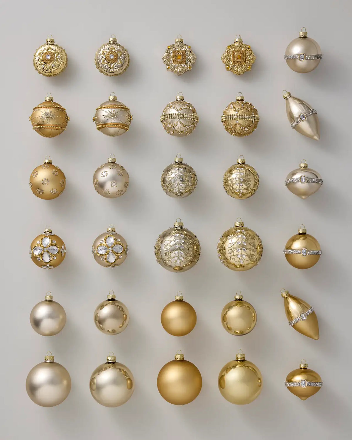 Kit 30 Enfeites para Árvore de Natal Dourado e Champagne com Pedrarias Decorativas — 4