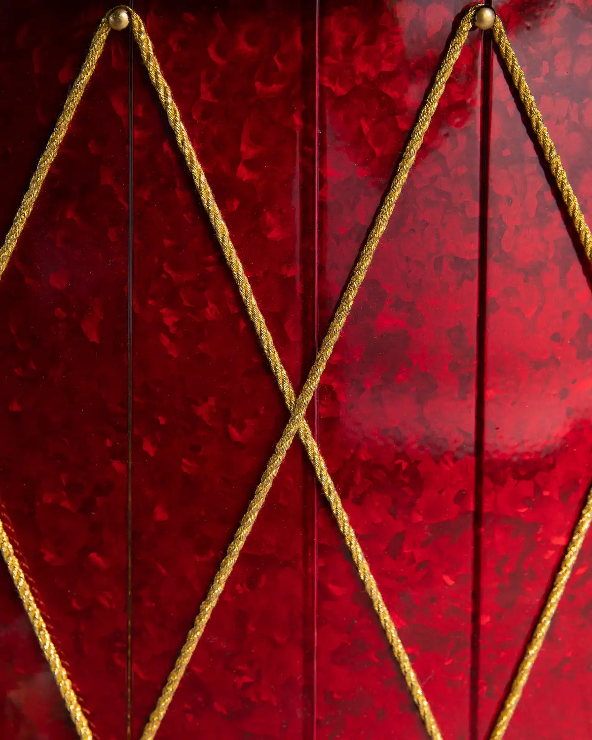 Saia Rígida para Árvore de Natal Tambor Vermelho com Detalhes Dourados — 4